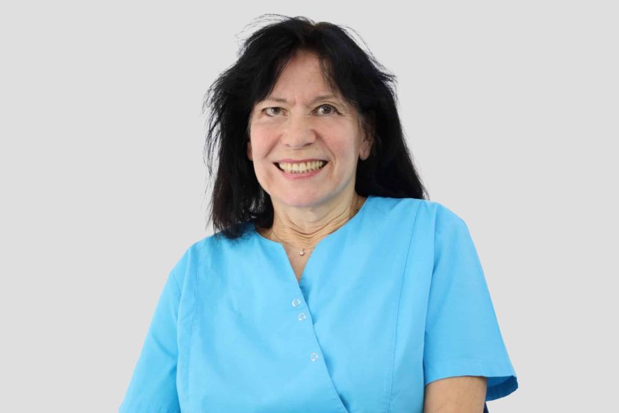 Portrait Margot Ortho Smile - Kieferorthopädisch tätige Zahnarztpraxis Reinhard Huber in Nürnberg